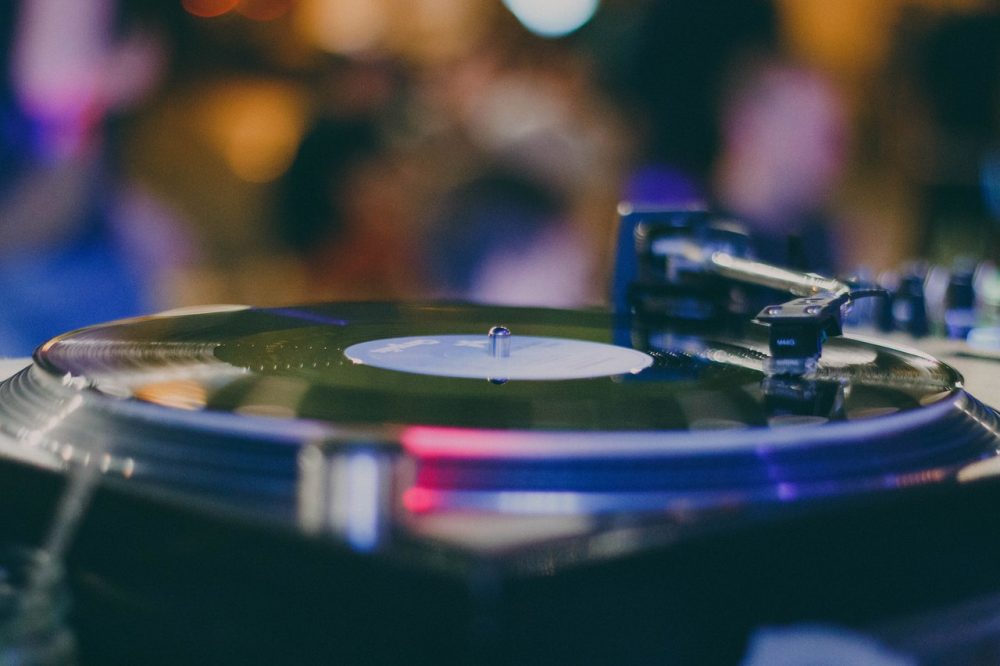 Музыка для кофеен